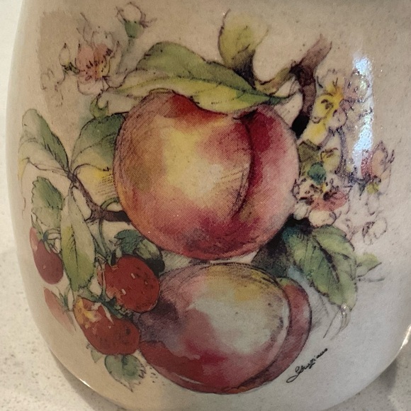 Signed Casey Pottery Marshall, TX USA Salt & Pepper Shakers w/Fruit,Great Shape - Picture 4 of 12